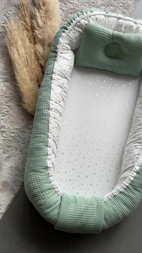 B?b?lunes B B Lunes - Waffle Green - Babynest - Groen - 60x100cm - Inclusief Kussen 4 B?b?lunes B B Lunes - Waffle Green - Babynest - Groen - 60x100cm - Inclusief Kussen - Afbeelding 2