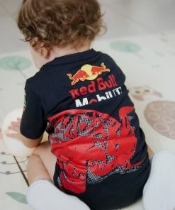Merkloos New Limited Edition F1 RedBull Racing Romper Verstappen 1 Season 2022/2023 Jersey 100% Cotton | Size M | EU74/80 15 Merkloos New Limited Edition F1 RedBull Racing Romper Verstappen 1 Season 2022/2023 Jersey 100% Cotton | Size M | EU74/80 -Sophie Shop 516x840 1