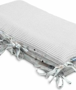 Sensillo Baby Bedbumper - Bedomrander - Anti Stootrand Ledikant - Bed Zijbeschermers - 180x30cm - Wafel Grijs Uiltjes -Sophie Shop 550x289 1