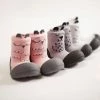 Attipas Cutie Grijs Babyschoenen, Eerste Loopschoentjes Maat 20 , 6-12 Maanden -Sophie Shop 550x366 162
