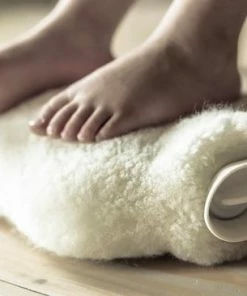 Merkloos Lamsvacht Kruik - Wollen Warmwaterkruik -Sophie Shop 550x366 191