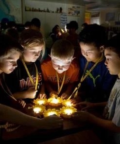 Little Sun - Nacht / Lees Lampje - Zonne-energie - Original -Sophie Shop 550x366 69