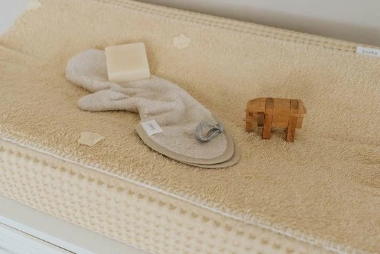 Koeka Aankleedkussenhoes Wafel Amsterdam - Lichtgeel45x73cm 7 Koeka Aankleedkussenhoes Wafel Amsterdam - Lichtgeel45x73cm - Afbeelding 5