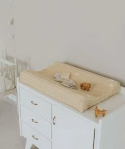 Koeka Aankleedkussenhoes Wafel Amsterdam - Lichtgeel45x73cm 14 Koeka Aankleedkussenhoes Wafel Amsterdam - Lichtgeel45x73cm -Sophie Shop 550x367 11