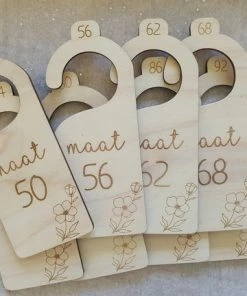 Typisch Sil Kastverdelers Bloemen - Kledingkast - Kinderkamer - Maatverdelers - Kast Verdeler - Babykamer Maathangers - Kledinghanger - Kastverdeler