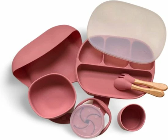 My Favourites By Far-8 Delige Siliconen Kinderservies-Roze-BPA Vrij-Luxe Geschenkdoos-Borden-Kom-met Zuignap-Drinkbeker -Bestek-Slabbetje-Snackbakje-Fruitbakje 15 My Favourites By Far-8 Delige Siliconen Kinderservies-Roze-BPA Vrij-Luxe Geschenkdoos-Borden-Kom-met Zuignap-Drinkbeker -Bestek-Slabbetje-Snackbakje-Fruitbakje - Afbeelding 13