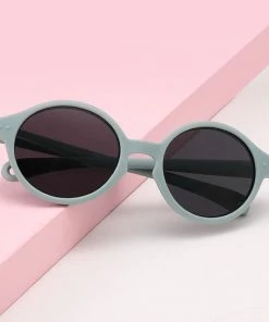 Maesy - Baby Zonnebril Noah - 0-2 Jaar - Flexibel Buigbaar - Verstelbaar Elastiek - Gepolariseerde UV400 Bescherming - Jongens En Meisjes - Babyzonnebril Ovaal - Licht Blauw -Sophie Shop 550x547 20