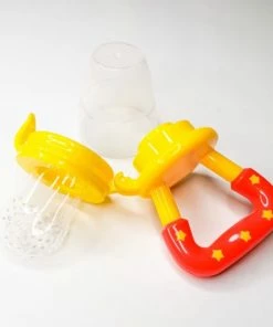 Merkloos 4 In 1 Baby Fruitspeen - Bijtring - Fruitzuiger - Babyvoeding - Siliconen Fruitspeen - Baby Shower Of Kraam Cadeau - Geel 18 Merkloos 4 In 1 Baby Fruitspeen - Bijtring - Fruitzuiger - Babyvoeding - Siliconen Fruitspeen - Baby Shower Of Kraam Cadeau - Geel -Sophie Shop 550x550 231