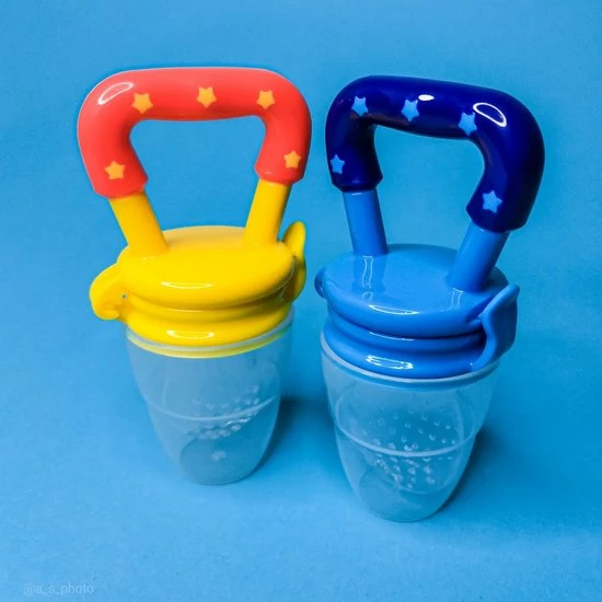 Merkloos 4 In 1 Baby Fruitspeen - Bijtring - Fruitzuiger - Babyvoeding - Siliconen Fruitspeen - Baby Shower Of Kraam Cadeau - Geel 11 Merkloos 4 In 1 Baby Fruitspeen - Bijtring - Fruitzuiger - Babyvoeding - Siliconen Fruitspeen - Baby Shower Of Kraam Cadeau - Geel - Afbeelding 9
