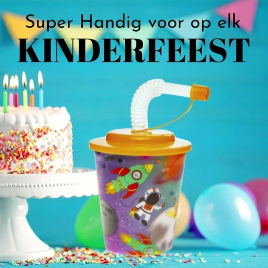 Decopatent 12 STUKS VOETBAL 3D Drink Beker Met Rietje En Deksel - 250ML - Voetballers Plastic Bekers - Kinderfeestje - Kinderverjaardag Bekertjes - Traktatie - Uitdeelcadeaus 4 Decopatent 12 STUKS VOETBAL 3D Drink Beker Met Rietje En Deksel - 250ML - Voetballers Plastic Bekers - Kinderfeestje - Kinderverjaardag Bekertjes - Traktatie - Uitdeelcadeaus - Afbeelding 2