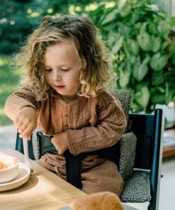 Ukje Stoelverkleiner - Kussenset - Geschikt Voor Stokke Tripp Trapp Kinderstoel - Geplastificeerd - Roze - Bloemen Print -Sophie Shop 550x550 331