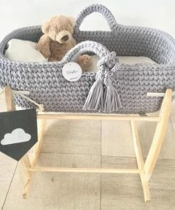 BabyRace Mozesmand - Gehaakt Design Grijs - Incl. Matrasje -Sophie Shop 550x550 438