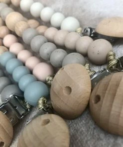 States&Klein Speenkoord - Chalk Blue - Duurzaam - Kraamcadeau - Babyshower - Baby - Blauw 10 States&Klein Speenkoord - Chalk Blue - Duurzaam - Kraamcadeau - Babyshower - Baby - Blauw -Sophie Shop 550x550 471