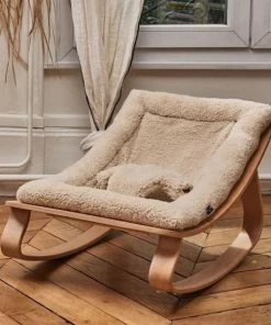 Charlie Crane - Beech - Wipstoeltje Levo - Fur Milk -Sophie Shop 550x550 609