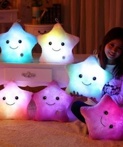 Geen Merkgebonden Artikel Led Knuffel Lichtgevende Knuffel Kussen Nachtlamp Ster Gevulde Knuffel Speelgoed Sterren Kussen -Sophie Shop 550x550 629