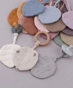 DecoDuoBelle - Speendoekje Leaf - Zachte Linnenlook Katoen - Knisperend Blaadje - Baby Speenknuffel - Cr Me Ecru -Sophie Shop 550x550 739