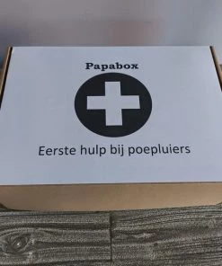 Het Blije Snoetje - Papabox Eerste Hulp Bij Poepluiers - Kraamcadeau 5 Het Blije Snoetje - Papabox Eerste Hulp Bij Poepluiers - Kraamcadeau -Sophie Shop 550x550 784