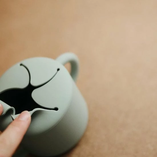 Mushie - Siliconen Snack Cup 7 Mushie - Siliconen Snack Cup - Afbeelding 5