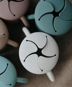 Mushie - Siliconen Snack Cup 35 Mushie - Siliconen Snack Cup -Sophie Shop 550x550 835