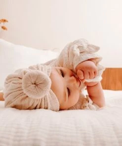 Little Koekies Baby Turban Donut Beige - Kraamcadeau - Babymuts - Newborngift 8 Little Koekies Baby Turban Donut Beige - Kraamcadeau - Babymuts - Newborngift -Sophie Shop 550x550 847