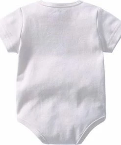 Hospitrix Baby Rompertje Me Tekst Verrassing! Je Wordt Oma | Korte Mouw | Cadeau Voor Zwangerschap | Bekendmaking | Aankondiging | Aanstaande Moeder | Moederdag -Sophie Shop 550x599