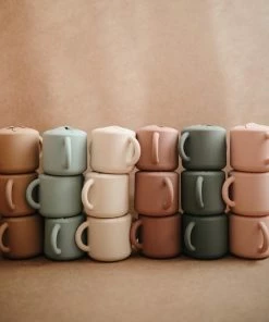 Mushie - Siliconen Snack Cup 33 Mushie - Siliconen Snack Cup -Sophie Shop 550x621 2