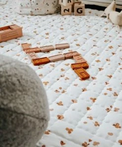 Love By Lily - Groot Speelkleed Baby - Caramel Clovers - 200x150 - Speelmat Binnen En Buiten - Speelmat Baby -Sophie Shop 550x719 1