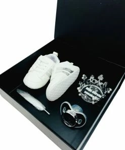 Merkloos Kraamcadeau - Baby Sneakerbox - Kraamcadeau Unisex - Babysneakers - Rechtstreeks Versturen Mogeijk -Sophie Shop 550x733 14