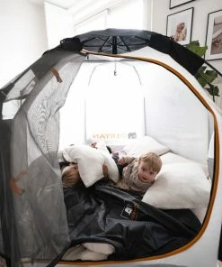 Deryan Up To Go Kinderbox - Draagbare Kinderbox - Pop Up Reisbox - Strandtent - Cream 20 Deryan Up To Go Kinderbox - Draagbare Kinderbox - Pop Up Reisbox - Strandtent - Cream -Sophie Shop 550x733 15