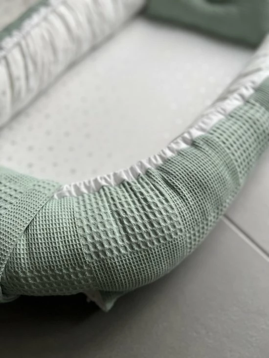 B?b?lunes B B Lunes - Waffle Green - Babynest - Groen - 60x100cm - Inclusief Kussen 5 B?b?lunes B B Lunes - Waffle Green - Babynest - Groen - 60x100cm - Inclusief Kussen - Afbeelding 3