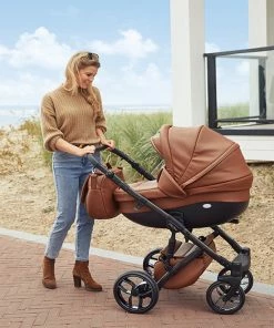 P'tit Chou Trento Cognac - Complete 3 In 1 Kinderwagen Set - Buggy + Autostoel + Incl. Accessoires 27 P'tit Chou Trento Cognac - Complete 3 In 1 Kinderwagen Set - Buggy + Autostoel + Incl. Accessoires -Sophie Shop 550x761 2