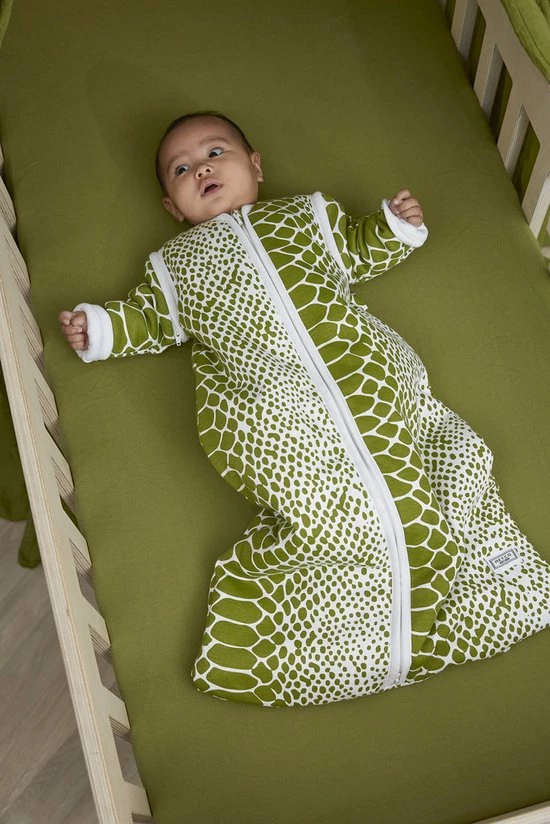 Meyco Jersey Hoeslaken Ledikant - Avocado - 60x120cm 5 Meyco Jersey Hoeslaken Ledikant - Avocado - 60x120cm - Afbeelding 3