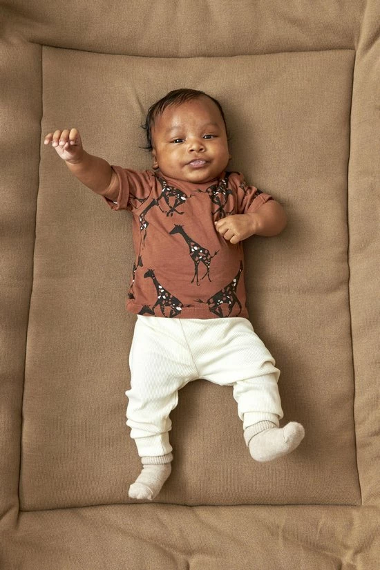 Meyco Boxkleed Knit Basic - Taupe - 77x97cm 7 Meyco Boxkleed Knit Basic - Taupe - 77x97cm - Afbeelding 5