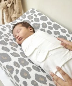 SwaddleMeyco Inbakerdoek Uni - Offwhite - 0-3 Maanden 10 SwaddleMeyco Inbakerdoek Uni - Offwhite - 0-3 Maanden -Sophie Shop 550x825 26