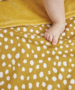 Meyco Cheetah Velvet Ledikant Deken - Honey Gold - 100x150cm -Sophie Shop 550x825 53