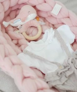 Merkloos Babynestje Roze - Chunky Merino Wol XXL Wol Fluffy Wol Black Friday Sale Knitting - Poppenbed - Bed Sint Cadeau Baby Nestje Baby Bed Schoencadeautjes Sinterklaas Baby Slaapnestje Kraamcadeau Babyshower Cadeau Baby Cadeau